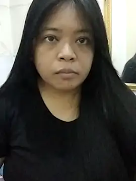 Yourbabysweet05 online show from September 26, 2025, 6:28 am