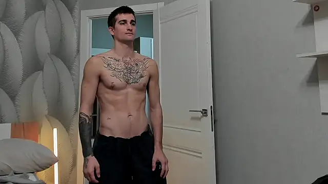 sweet smith8 online show from November 21, 2025, 4:05 pm