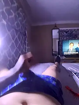 itsJrivera24 online show from October 8, 2025, 2:53 am