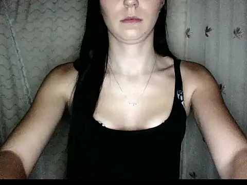 Snapshot of LuisaLive chatting on February 14, 2026, 8:49 pm LuisaLive online show from February 14, 2026, 8:49 pm