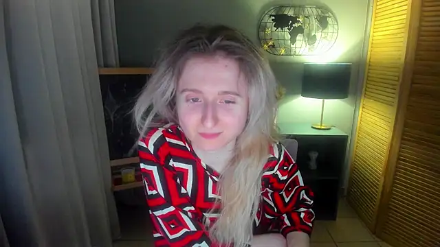 CamillaDreamer online show from April 5, 2026, 3:15 am