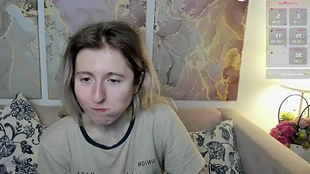 CamillaDreamer online show from May 25, 2026, 2:34 pm
