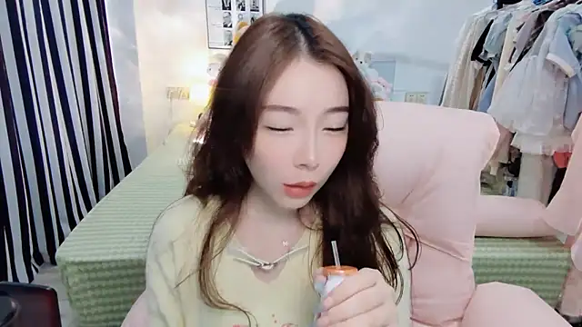 Gardenia-222 online show from November 4, 2025, 7:51 am