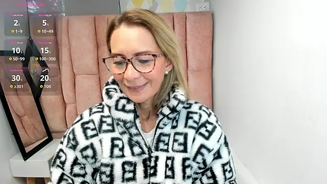 Issa Milf   online show from March 27, 2026, 1:44 pm