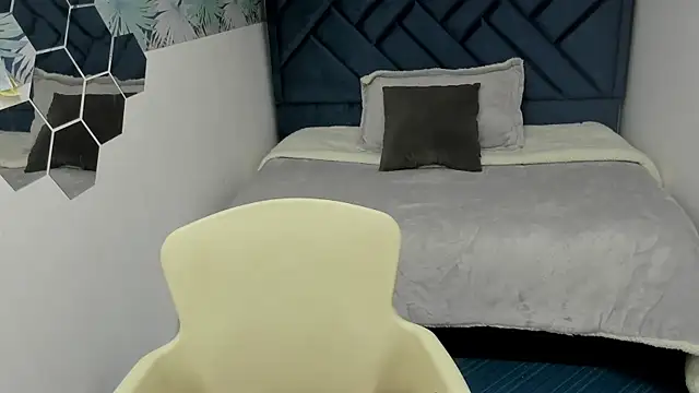 Valery More   online show from November 29, 2025, 12:19 pm