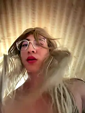 NICOLLE  12 online show from January 6, 2026, 1:31 am