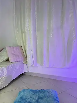 In-Ur-dreams online show from October 18, 2025, 10:32 pm