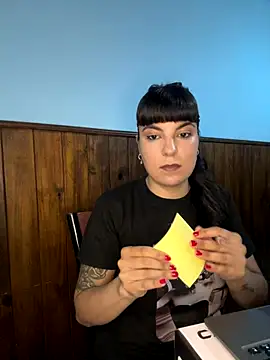 Snapshot of Lucecitalove chatting on November 10, 2025, 2:05 pm Lucecitalove online show from November 10, 2025, 2:05 pm