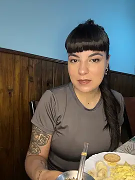 Snapshot of Lucecitalove chatting on November 12, 2025, 1:33 pm Lucecitalove online show from November 12, 2025, 1:33 pm