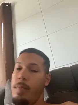 MCLZK online show from April 20, 2026, 5:37 pm