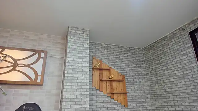 Alisonn Doll online show from November 29, 2025, 12:08 pm