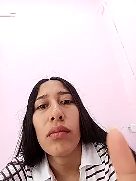 Amelia Rivas online show from November 11, 2025, 6:41 pm