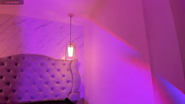 Iris  77 online show from October 2, 2025, 6:59 pm