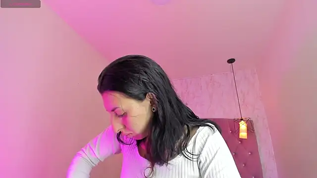 Iris  77 online show from December 5, 2025, 11:52 am