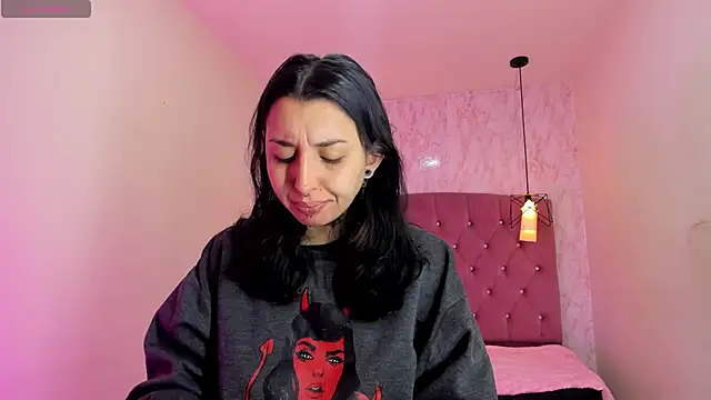 Iris  77 online show from January 7, 2026, 12:07 pm