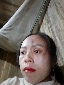 Tuyet xx online show from November 27, 2025, 4:03 am