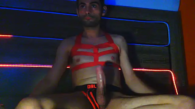 highinhtxx online show from October 3, 2025, 8:11 am