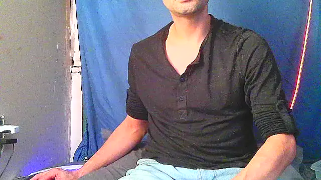 highinhtxx online show from October 10, 2025, 5:23 pm