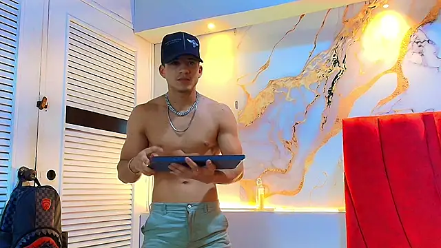 daniscot online show from October 6, 2025, 3:48 am