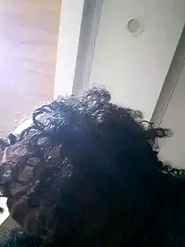Snapshot of Xaira_Ruiz_ chatting on September 29, 2025, 9:14 am Xaira Ruiz  online show from September 29, 2025, 9:14 am