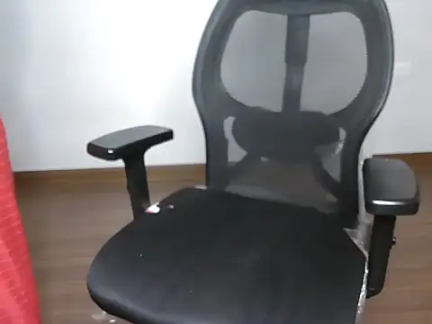 mooonlightbaby online show from March 12, 2026, 3:51 pm