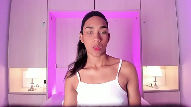 AnahiCollins online show from March 12, 2026, 11:38 am