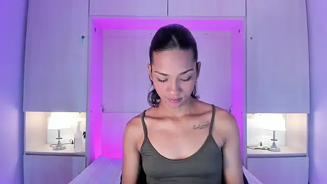 Snapshot of AnahiCollins chatting on June 13, 2026, 11:41 am AnahiCollins online show from June 13, 2026, 11:41 am