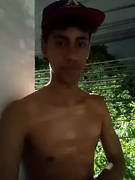 Snapshot of The_boy_good chatting on October 1, 2025, 5:35 am The boy good online show from October 1, 2025, 5:35 am