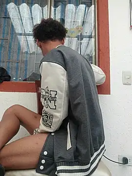 The boy good online show from December 20, 2025, 6:04 pm