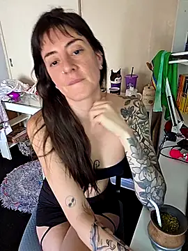 dandanbarr online show from November 17, 2025, 3:18 pm