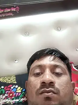 Snapshot of SlipperyRebound0 chatting on September 29, 2025, 5:51 pm SlipperyRebound0 online show from September 29, 2025, 5:51 pm