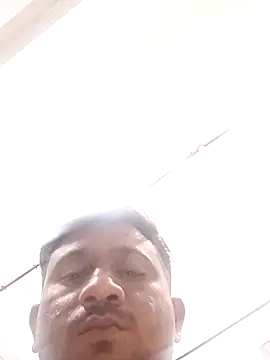 Snapshot of SlipperyRebound0 chatting on November 3, 2025, 5:14 pm SlipperyRebound0 online show from November 3, 2025, 5:14 pm