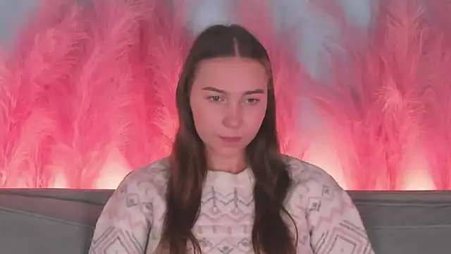 OliviaLay online show from December 14, 2025, 3:28 pm