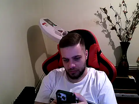 KingAdonisss online show from October 4, 2025, 4:38 pm