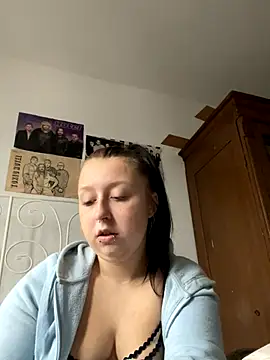 SweetieLina online show from October 7, 2025, 8:11 am