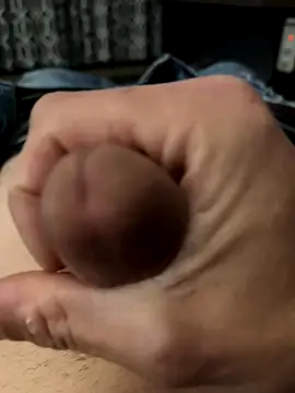 littleguybigdick1564 online show from November 28, 2025, 1:03 pm