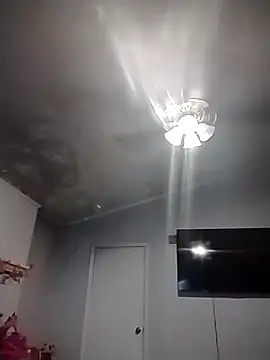 Snapshot of Mochalatte21 chatting on September 28, 2025, 4:45 pm Mochalatte21 online show from September 28, 2025, 4:45 pm