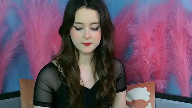 EvaSwen online show from December 17, 2025, 9:54 pm