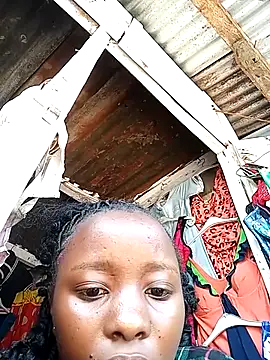 Snapshot of shafika23 chatting on October 18, 2025, 9:43 am shafika23 online show from October 18, 2025, 9:43 am