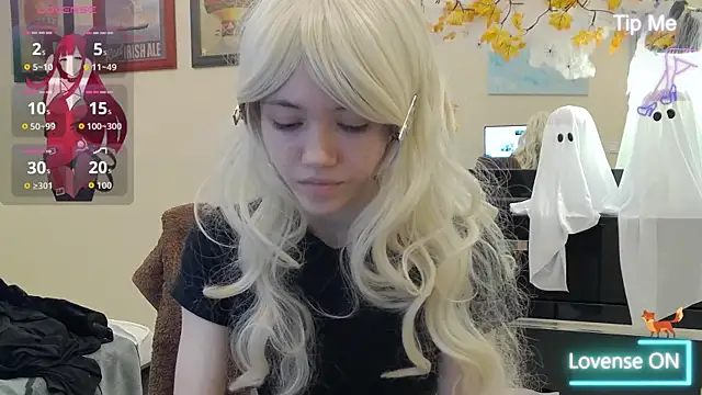 Snapshot of MissKotomiss chatting on October 18, 2025, 1:34 pm MissKotomiss online show from October 18, 2025, 1:34 pm