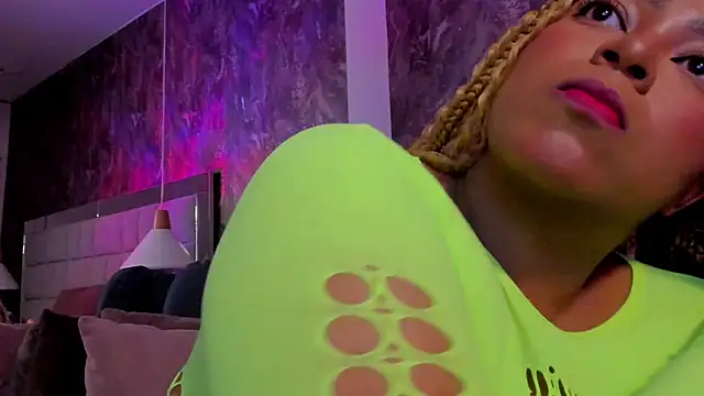 Fenty melo online show from November 17, 2025, 3:56 am