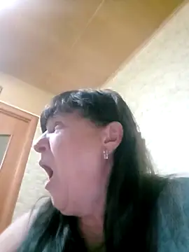 Apeesynka55211 online show from October 27, 2025, 8:24 pm