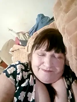 Apeesynka55211 online show from March 26, 2026, 6:02 pm