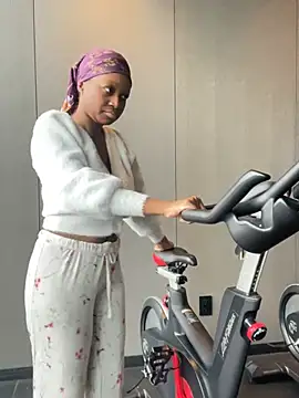 tia   fox online show from February 5, 2026, 4:00 pm