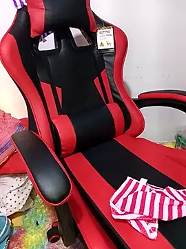 linda swett online show from April 12, 2026, 12:26 am