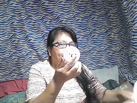 joy cute online show from October 19, 2025, 12:55 am