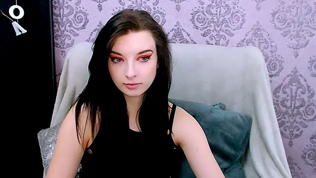 DominantLuna online show from February 18, 2026, 8:38 pm