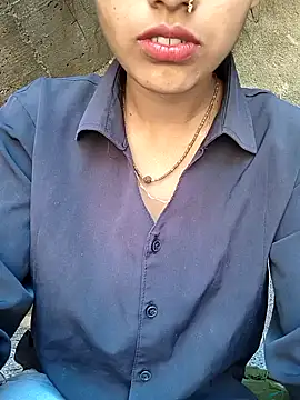 Snapshot of Hotty_ruvi chatting on October 17, 2025, 6:49 am Hotty ruvi online show from October 17, 2025, 6:49 am