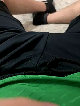 Snapshot of vvUMvv chatting on November 22, 2025, 7:18 am vvUMvv online show from November 22, 2025, 7:18 am