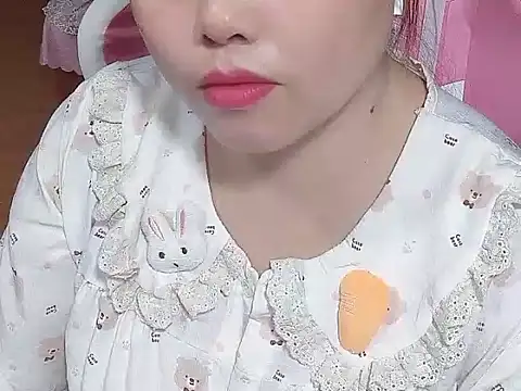 Snapshot of Sunna104 chatting on February 8, 2026, 3:48 pm Sunna104 online show from February 8, 2026, 3:48 pm